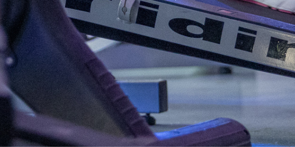header striding